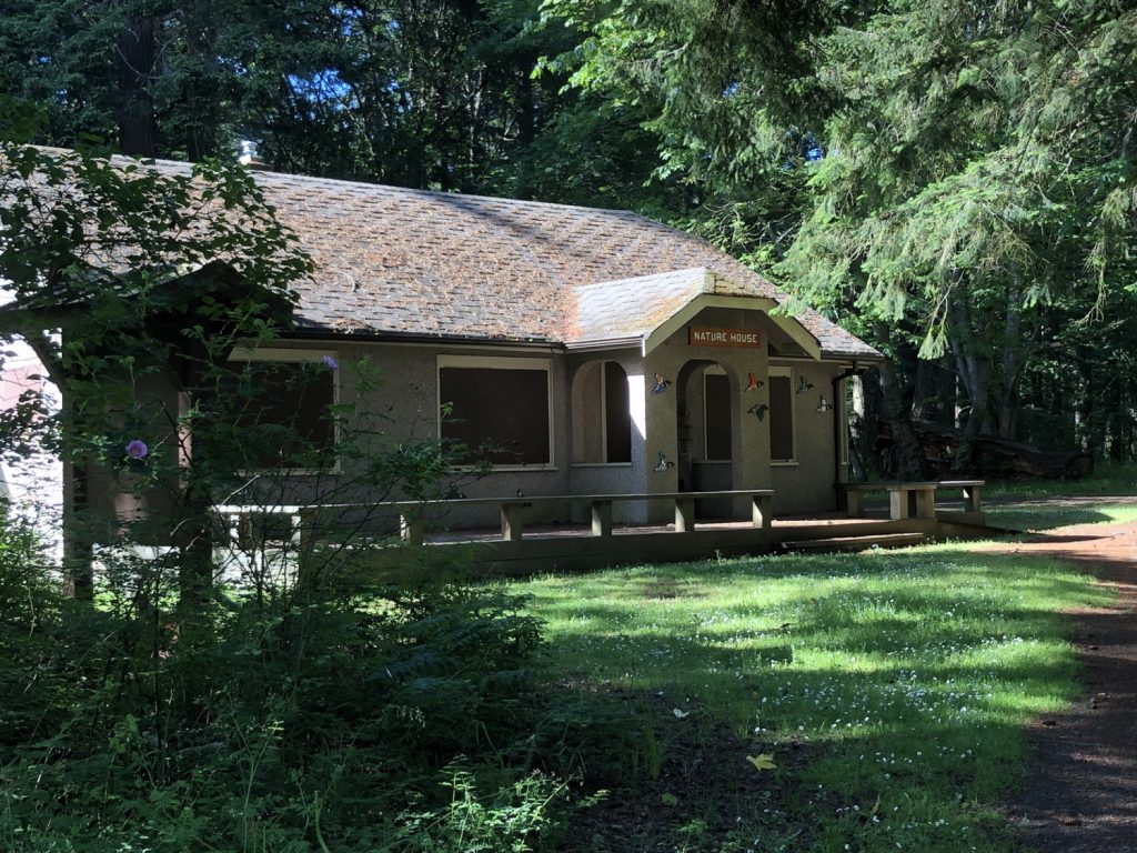 Best Family camping-Nature House, Rathtrevor Park